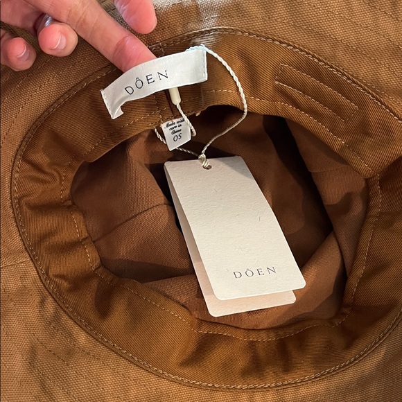 Doen Lark Hat Oak NWT